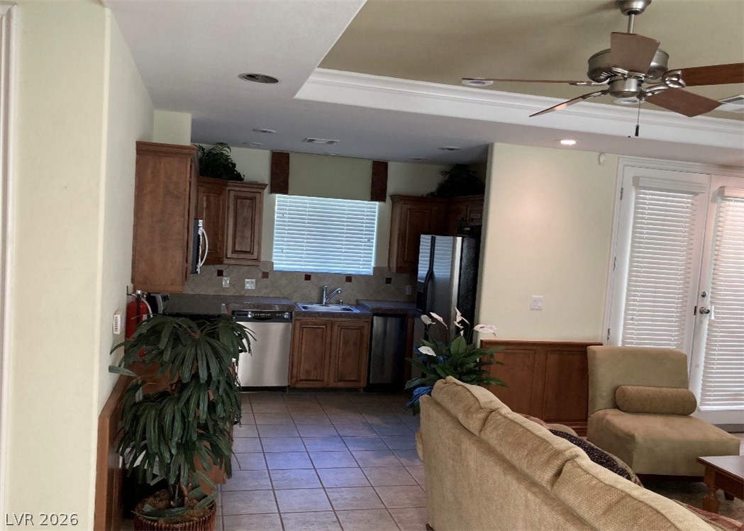 977 Sparkling Light Street Henderson, NV 89052 - Photo 71 of 75 Clubhouse Kitchen