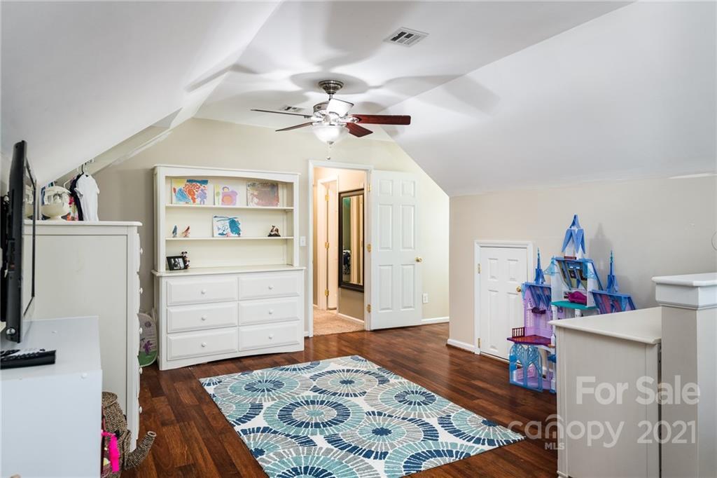 10835 Painted Tree Road Charlotte, NC 28226 - Photo 36 of 48 Gallery Image 36