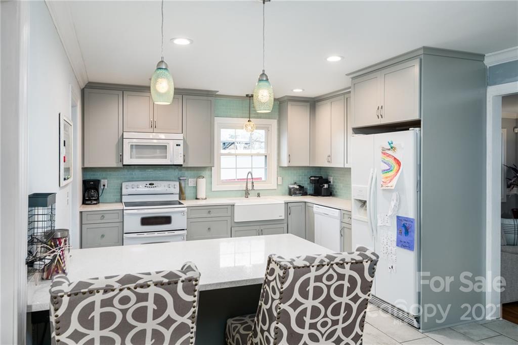 10835 Painted Tree Road Charlotte, NC 28226 - Photo 5 of 48 Gallery Image 5