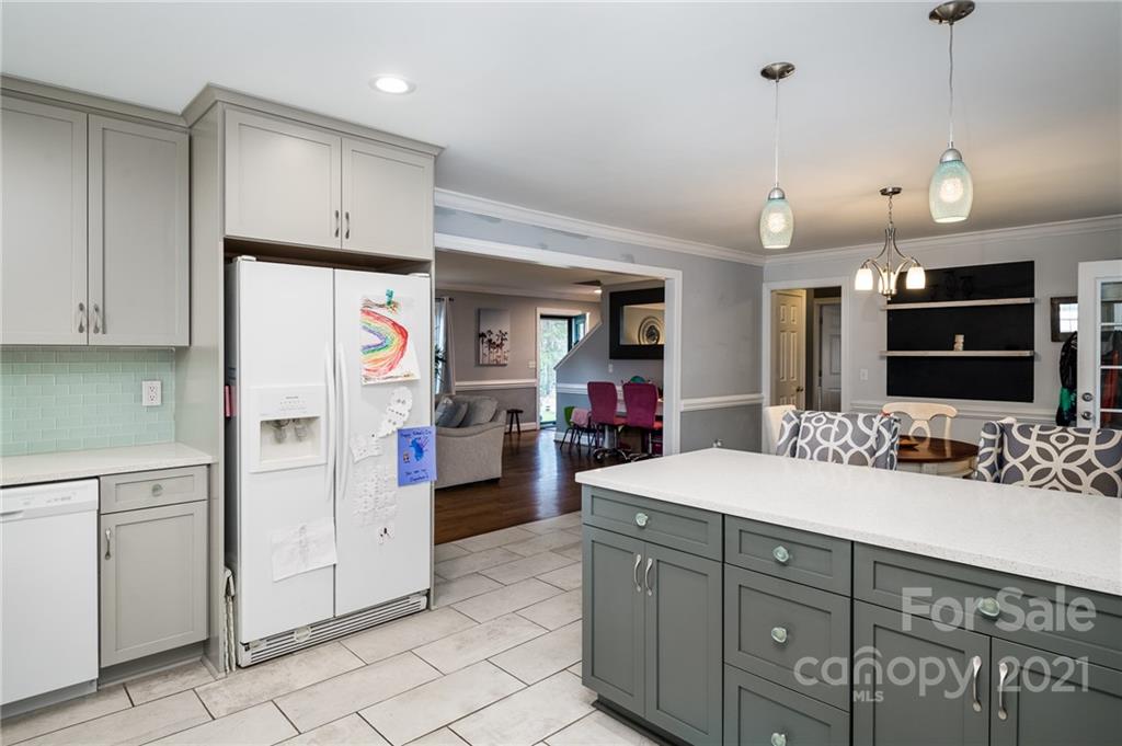 10835 Painted Tree Road Charlotte, NC 28226 - Photo 8 of 48 Gallery Image 8