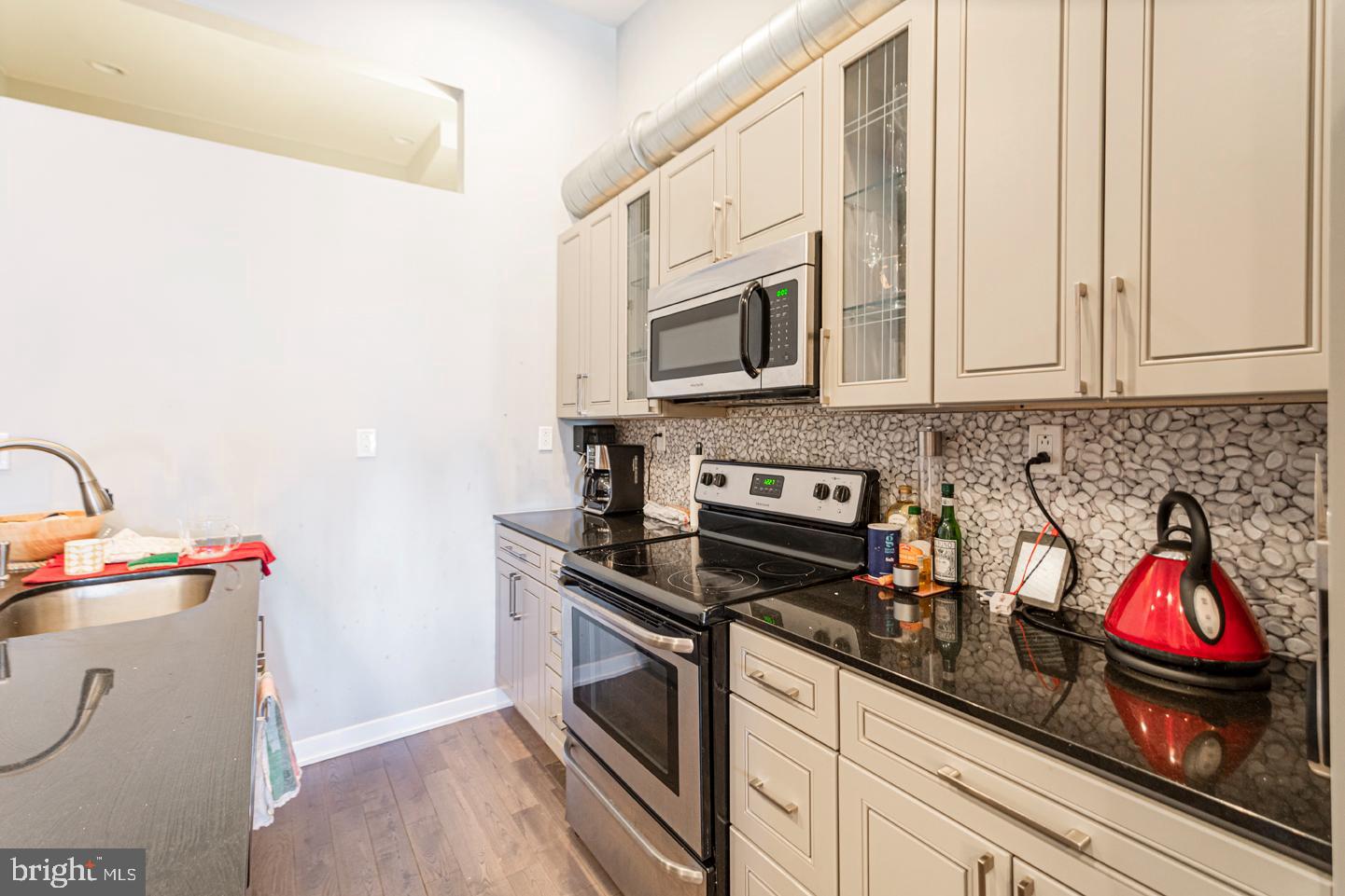 135 North 3rd Street, Unit 5B Philadelphia, PA 19106 - Photo 5 of 14