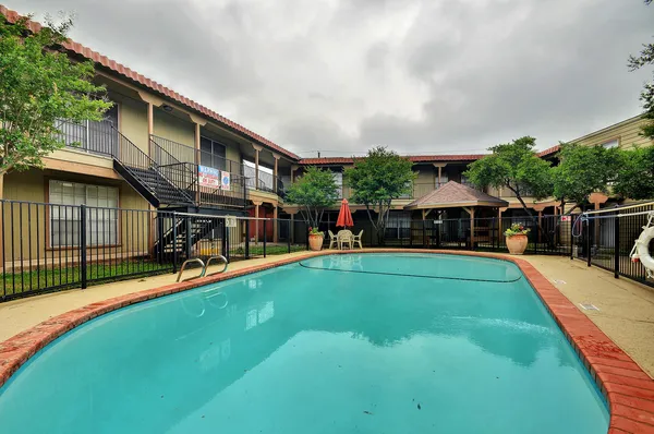 $949 | 2414 Ventura Drive, Unit 208, Austin, TX 78741