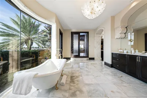 $39,900,000 | 1 Isla Bahia Drive, Fort Lauderdale, FL 33316