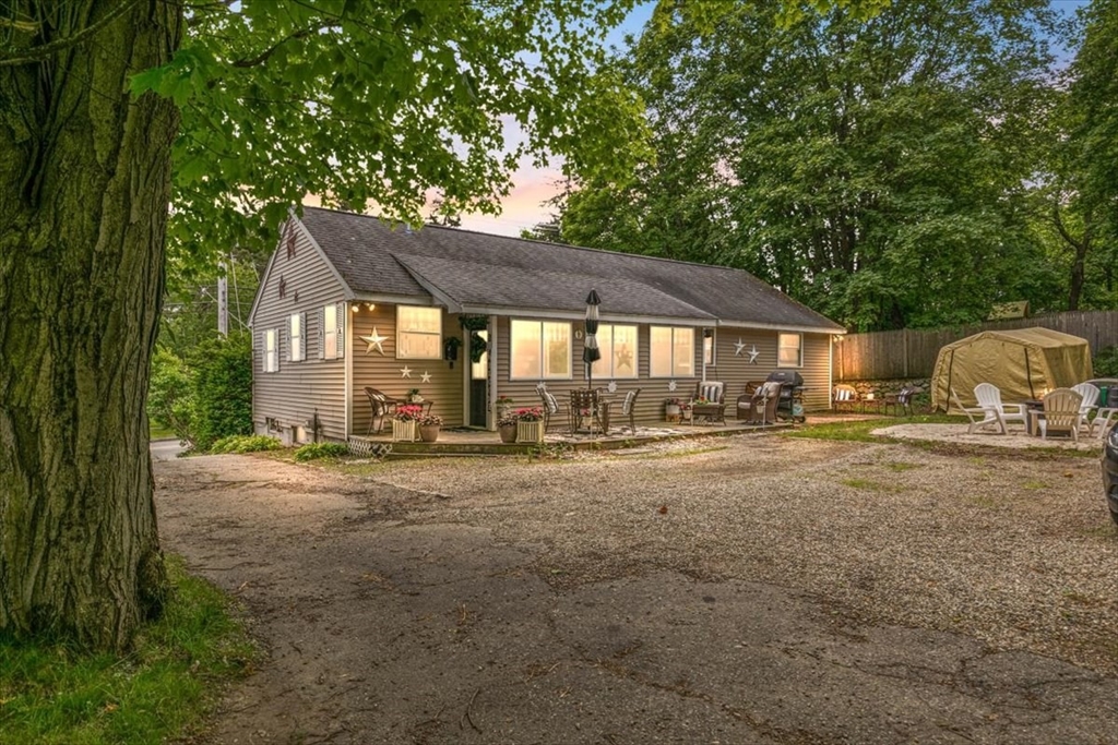 5 Haverhill Road Amesbury, MA 01913 - Photo 1 of 39 Gallery Image 1
