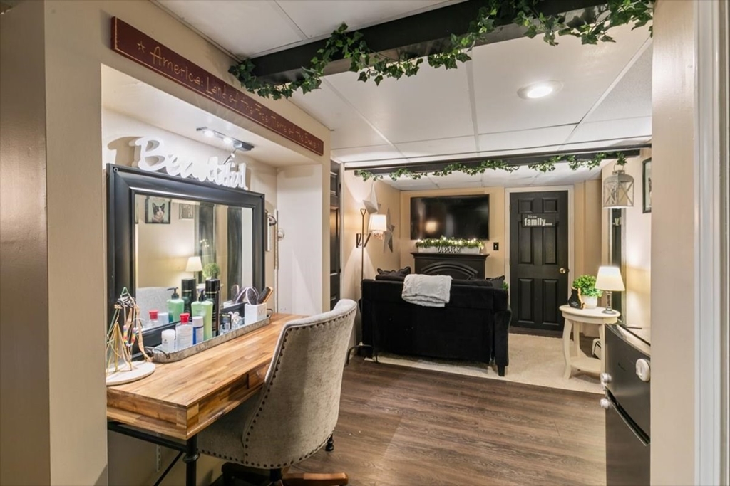 5 Haverhill Road Amesbury, MA 01913 - Photo 33 of 39 Gallery Image 33