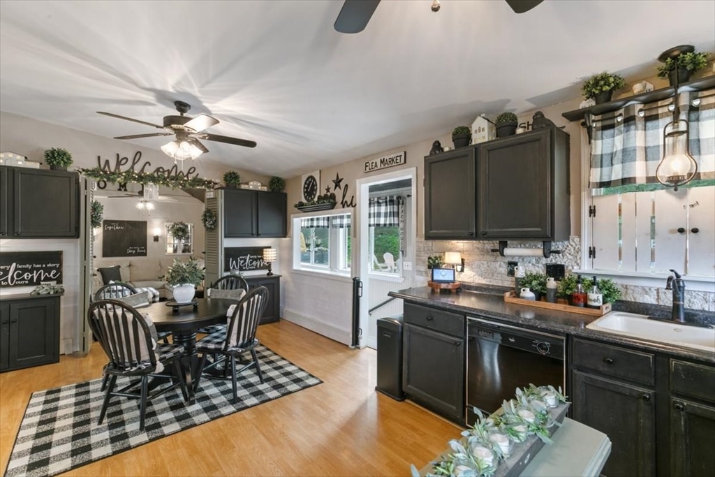 5 Haverhill Road Amesbury, MA 01913 - Photo 9 of 39 Gallery Image 9