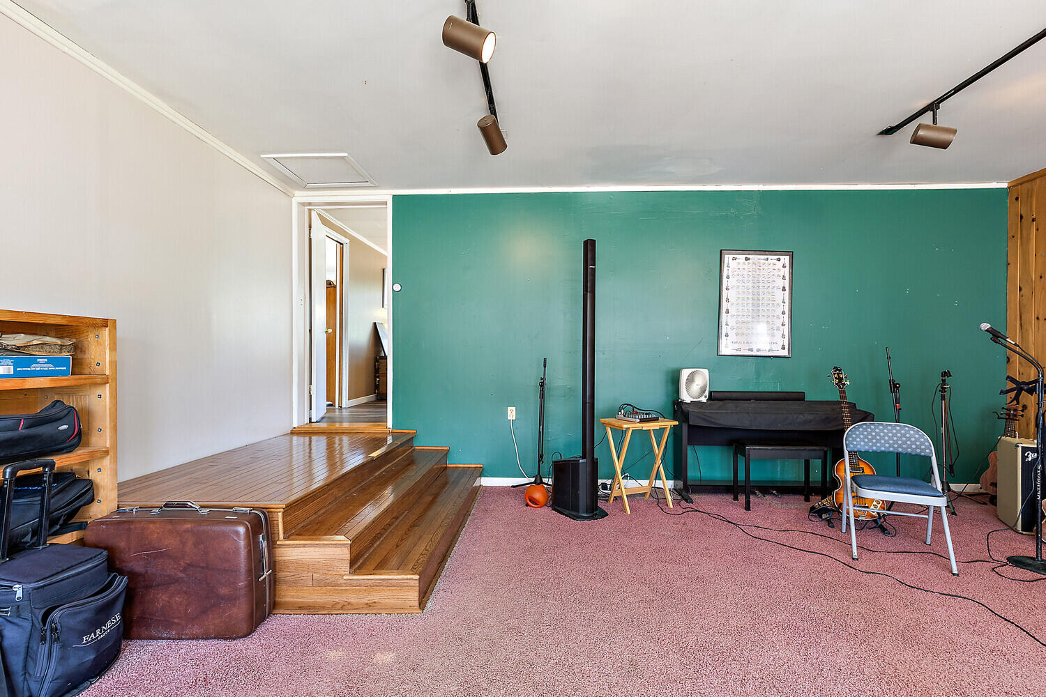 3145 Helms Road Grants Pass, OR 97527 - Photo 10 of 79 34_HR_34_mls