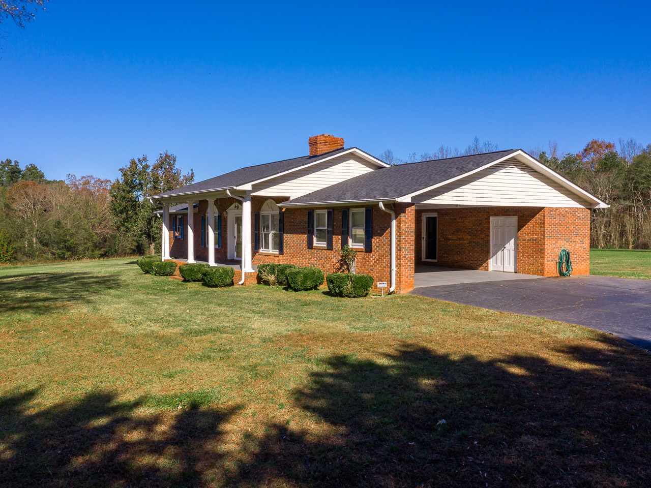 1180 Henderson Road Chesnee, SC 29323 - Photo 3 of 35