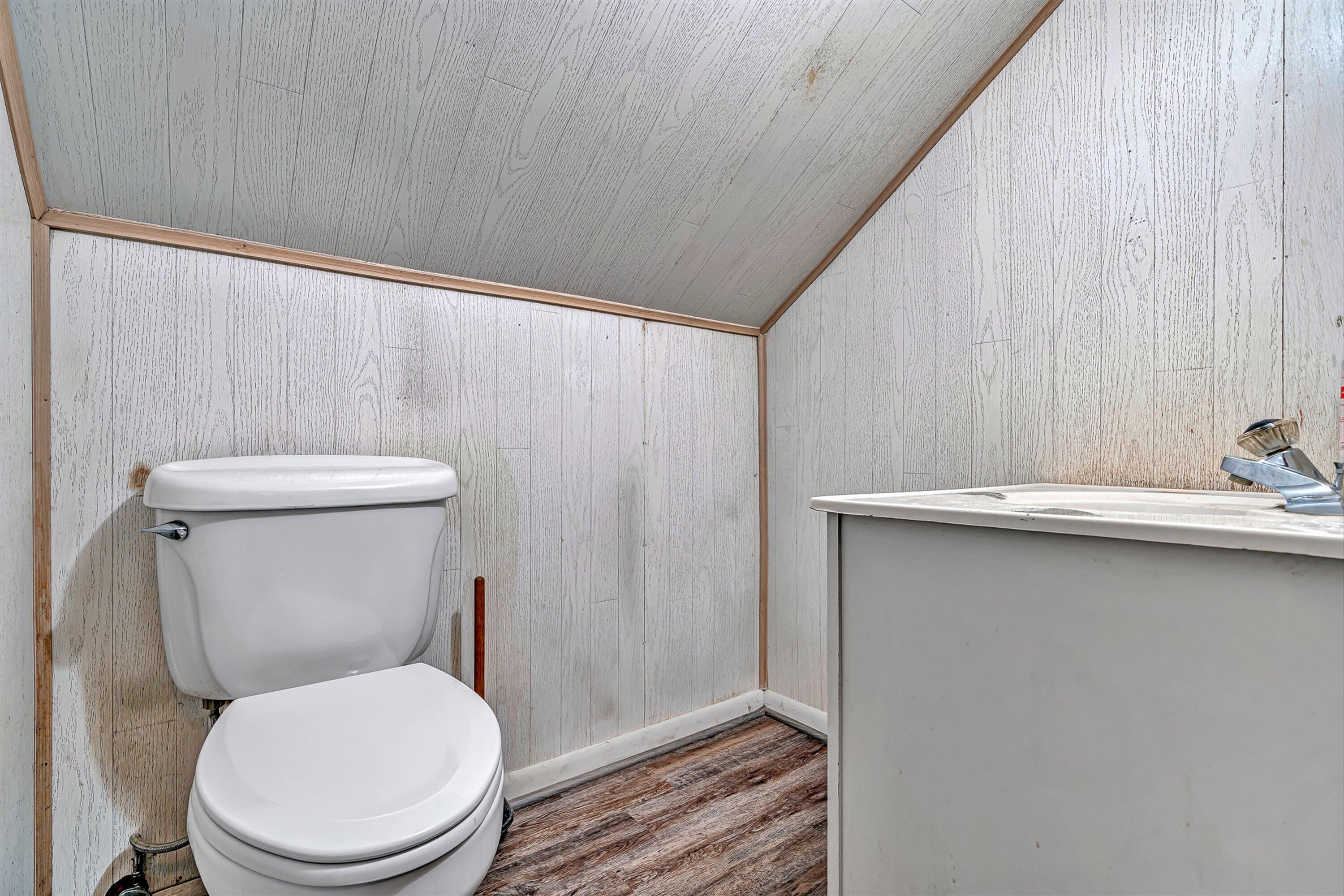 2362 West Riverside Drive Salem, VA 24153 - Photo 23 of 37 23-VM-04848