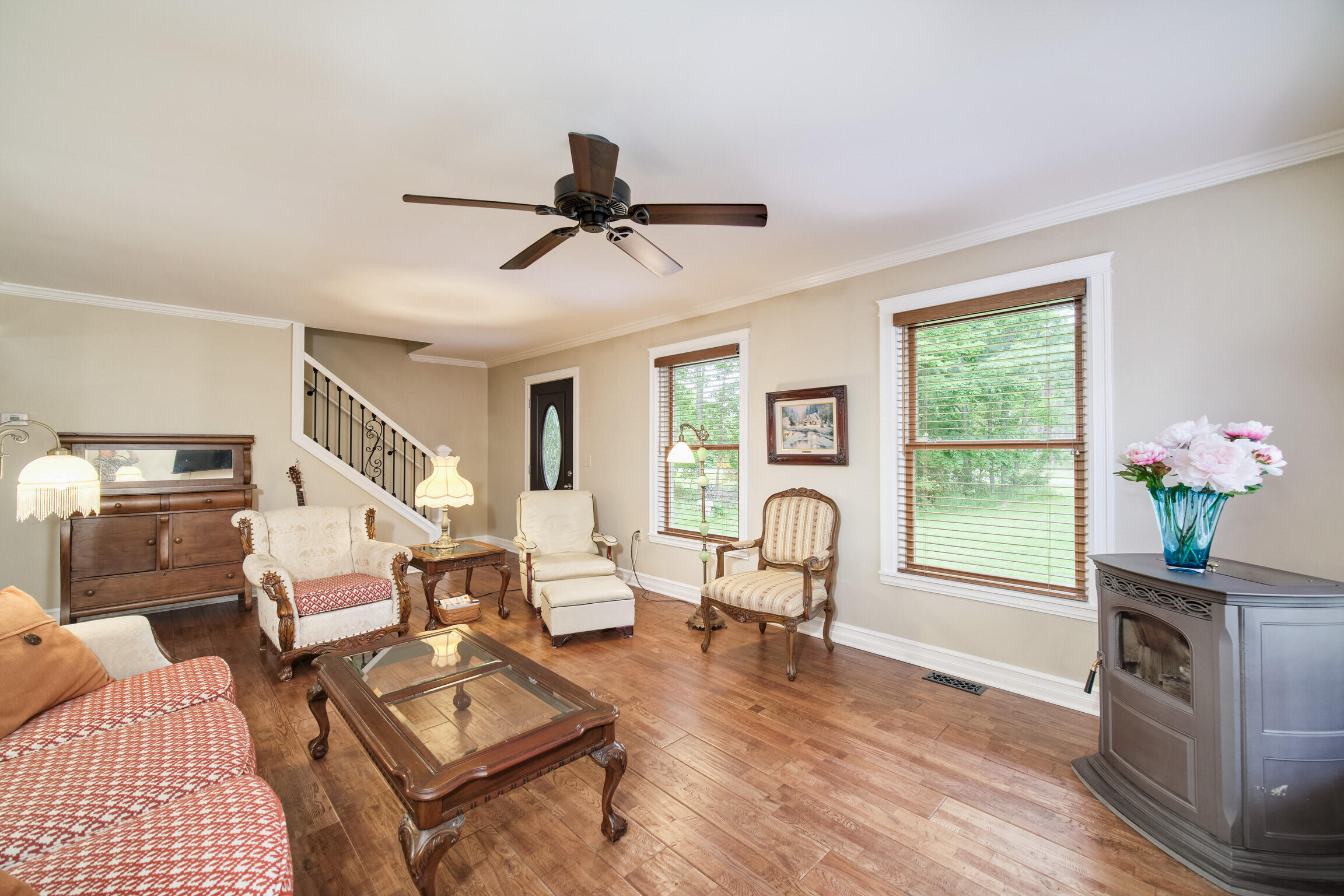 7529 North Quarterline Road Free Soil, MI 49411 - Photo 14 of 69 Living Room