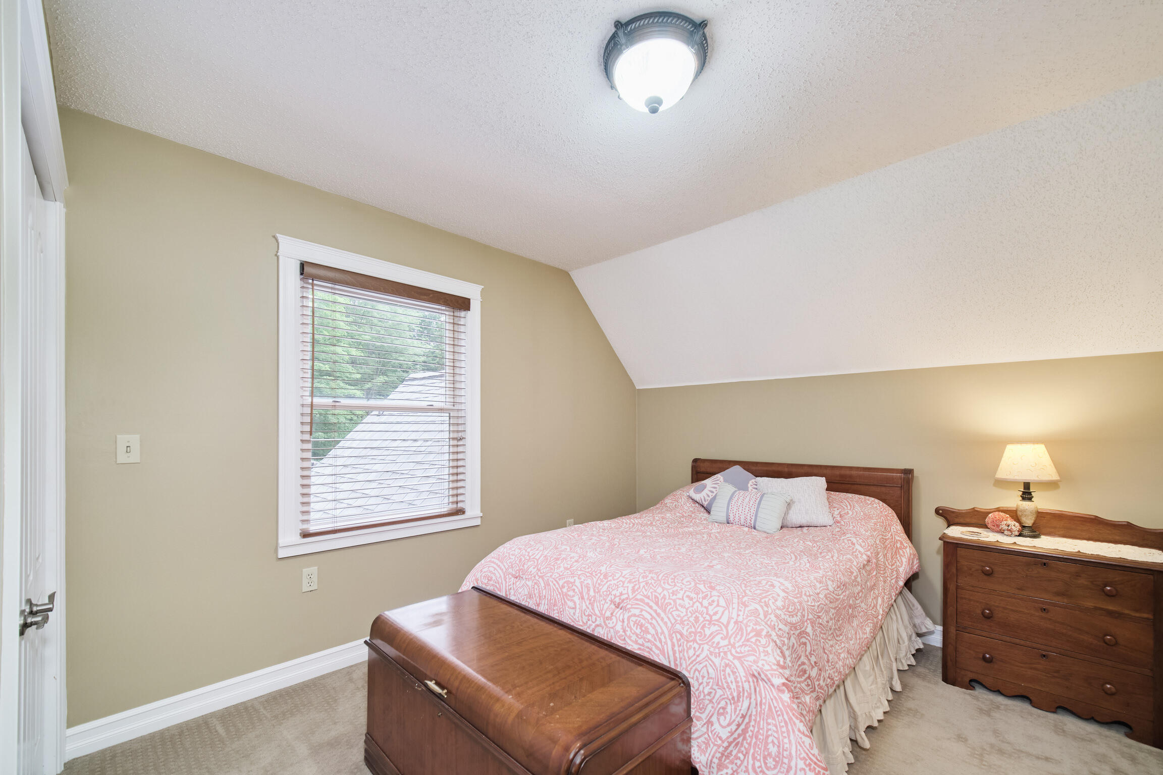 7529 North Quarterline Road Free Soil, MI 49411 - Photo 36 of 69 Bedroom 3