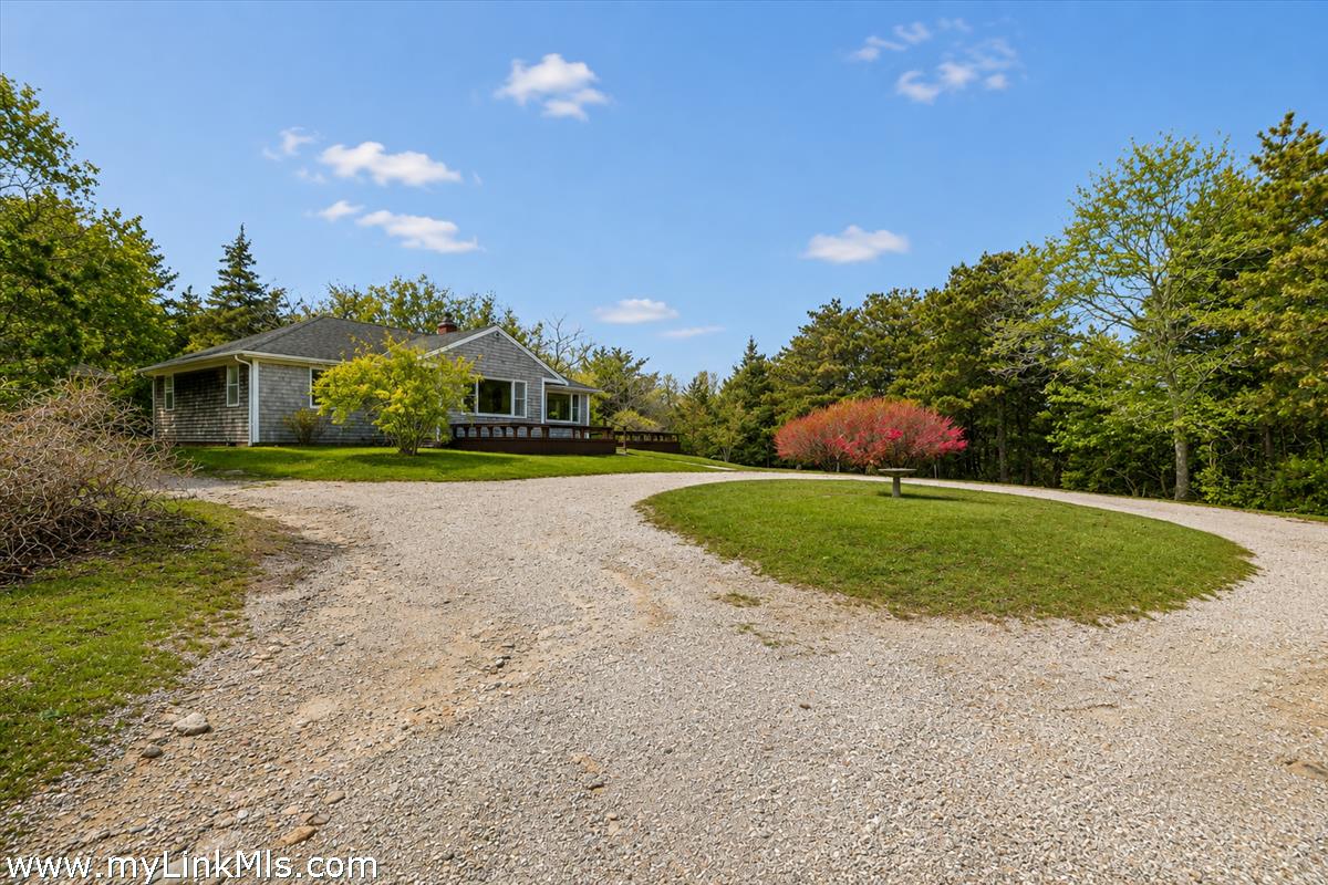 10 Pease Point Road Edgartown, MA 02539 - Photo 4 of 12
