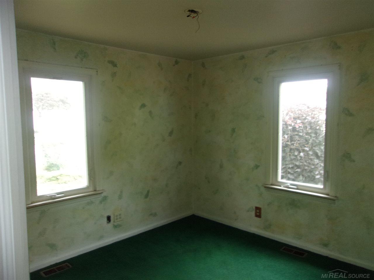 185 Kenyon Road Algonac, MI 48001 - Photo 24 of 30 31296211-23.JPG