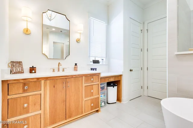 $705,000 | 202 Ashgrove Lane, Youngsville, LA 70592