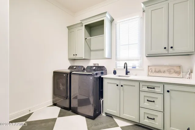 $705,000 | 202 Ashgrove Lane, Youngsville, LA 70592