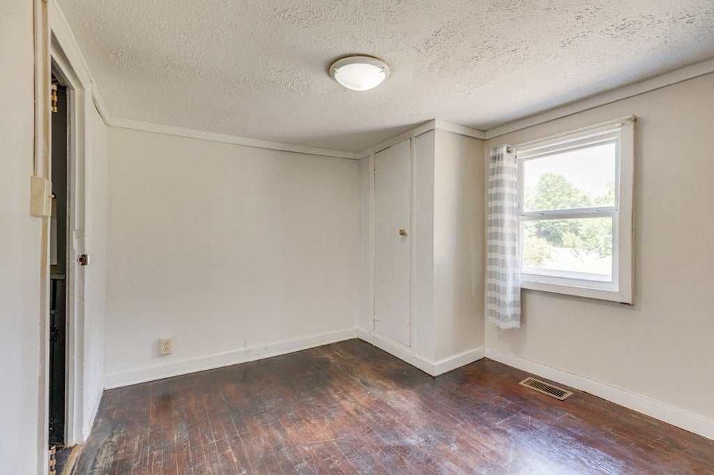 520 Cleveland Road Lebanon, VA 24266 - Photo 14 of 21 Gallery Image 14