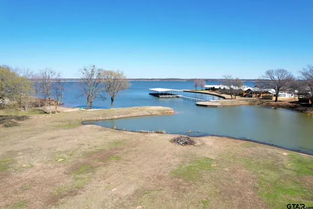 a view of a lake with houses