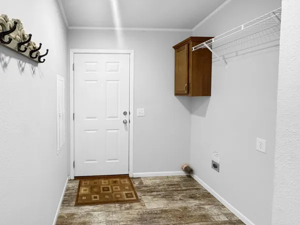 $350,000 | 7 Robbins Drive, Tracy, MN 56175