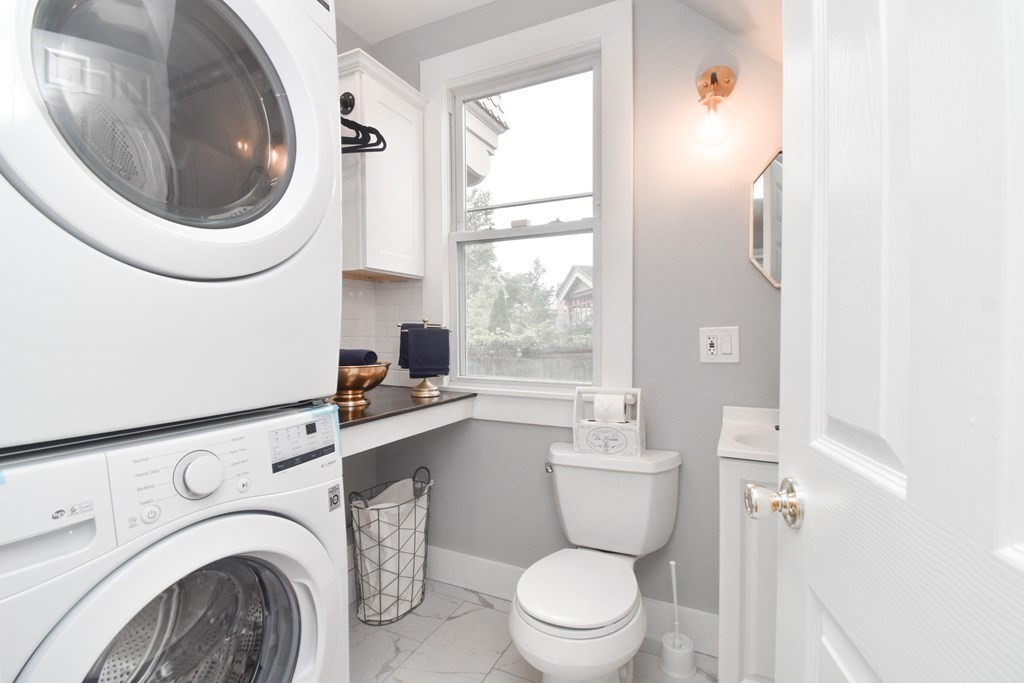 187 Westminster Street Springfield, MA 01109 - Photo 14 of 42 Gallery Image 14