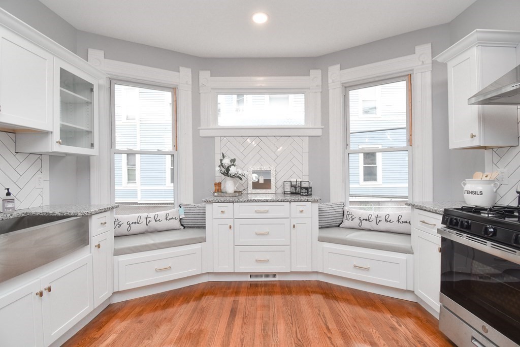 187 Westminster Street Springfield, MA 01109 - Photo 2 of 42 Gallery Image 2