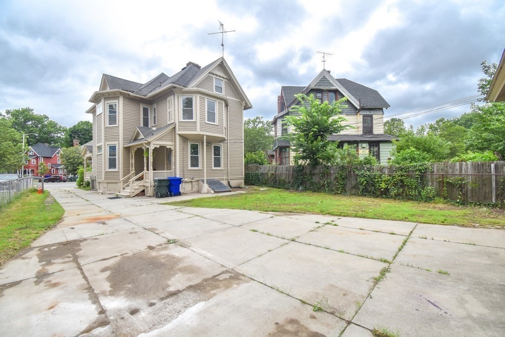 187 Westminster Street Springfield, MA 01109 - Photo 40 of 42 Gallery Image 40