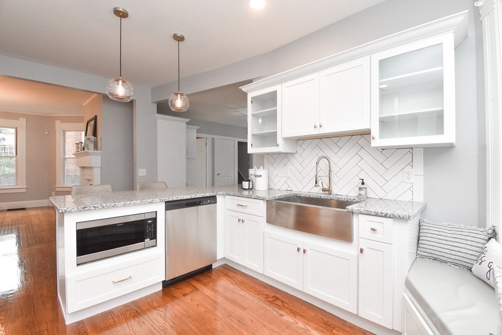 187 Westminster Street Springfield, MA 01109 - Photo 8 of 42 Gallery Image 8