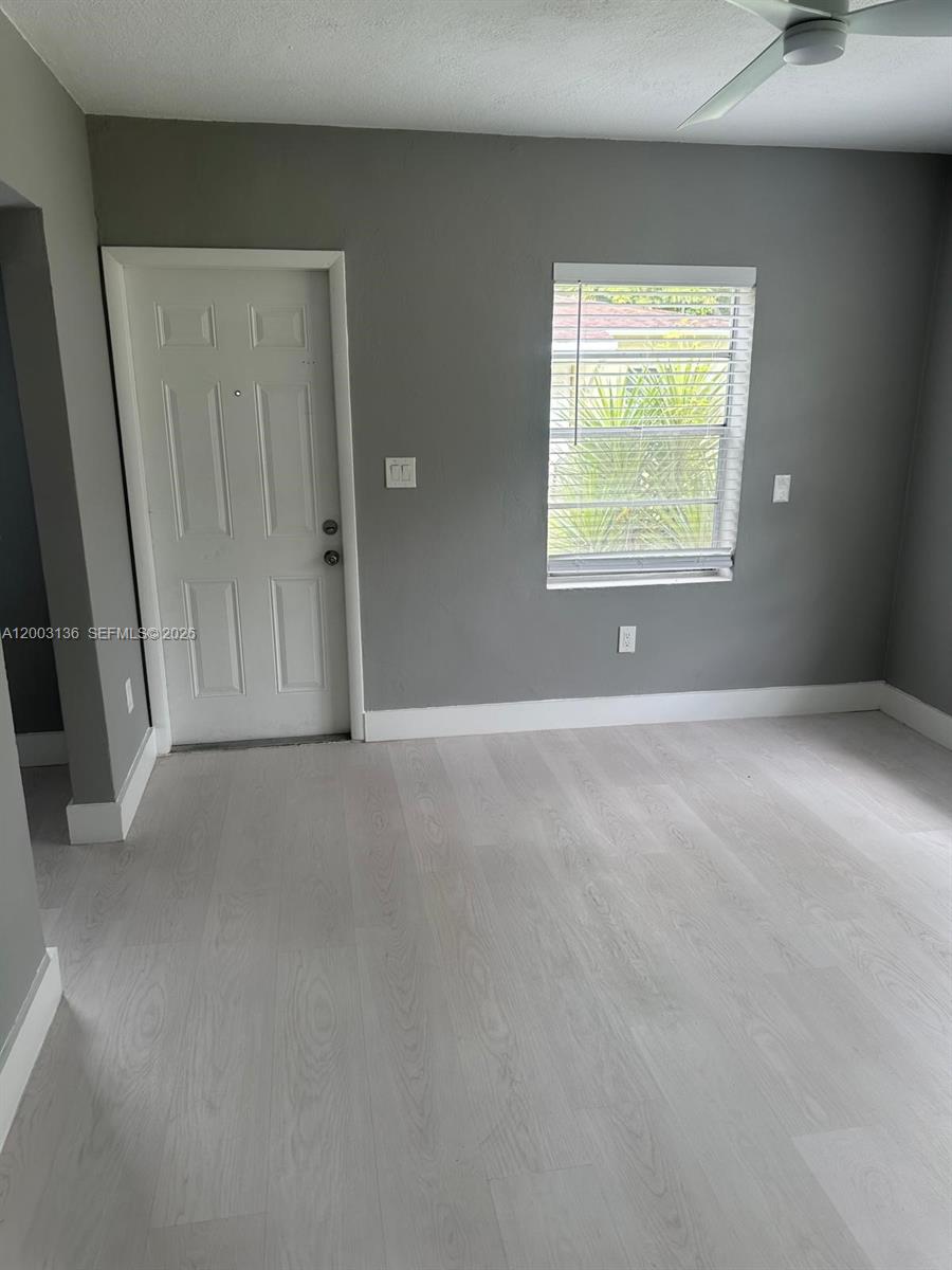 2016 Miami Road, Unit B Fort Lauderdale, FL 33316 - Photo 20 of 27