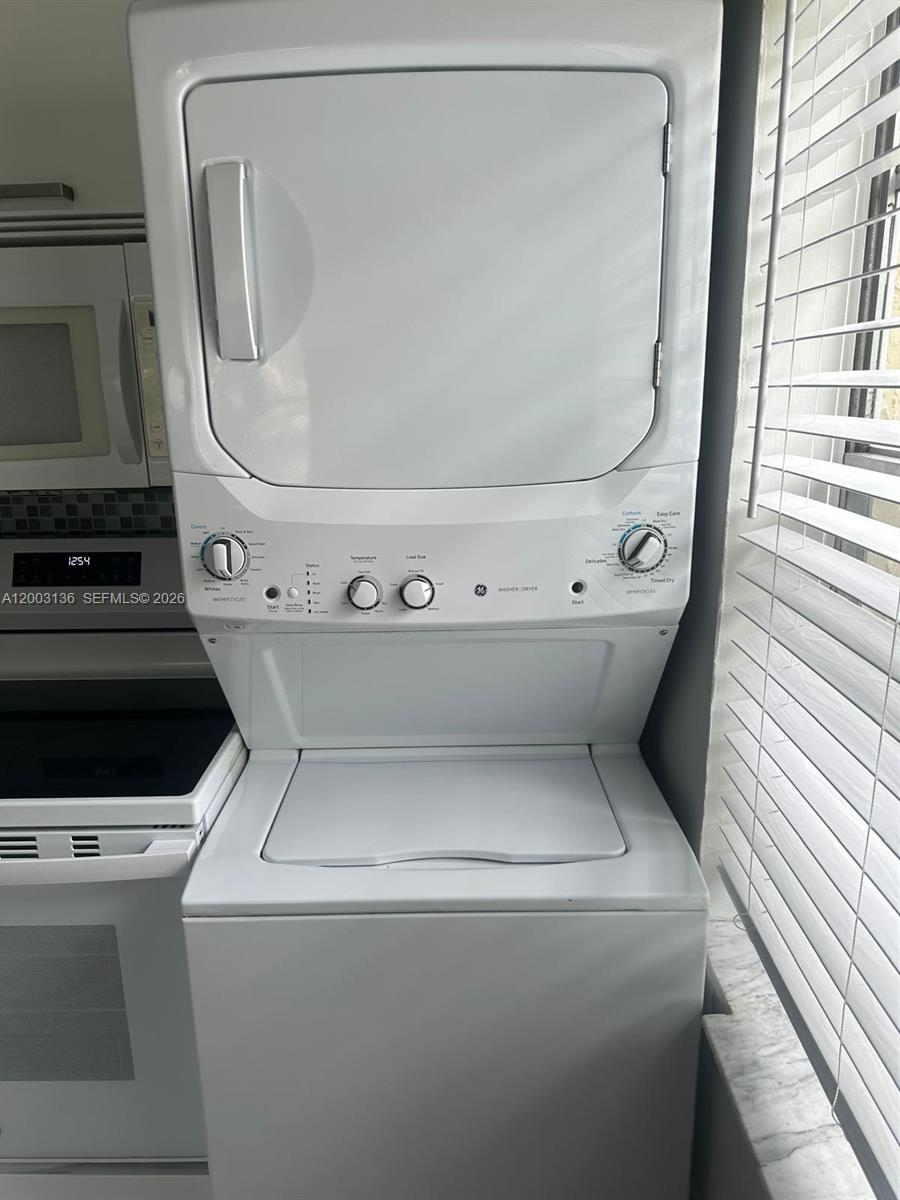 2016 Miami Road, Unit B Fort Lauderdale, FL 33316 - Photo 25 of 27