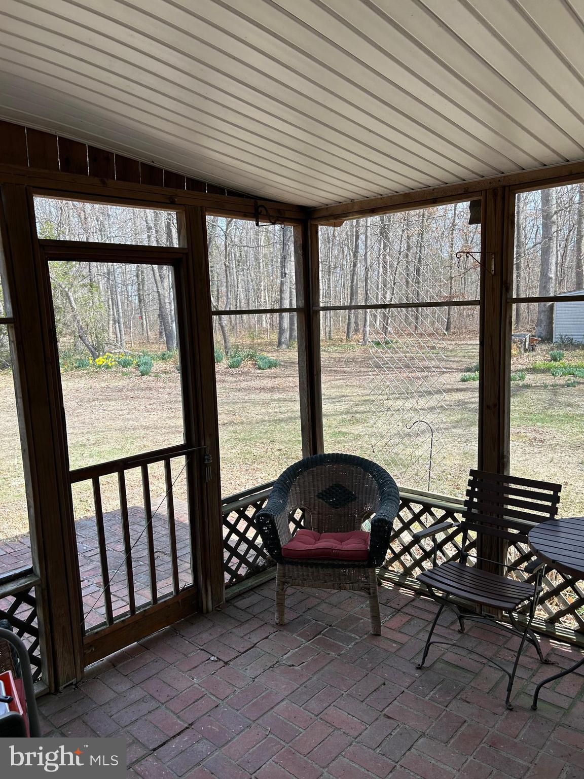 124 Karl Drive Dover, DE 19901 - Photo 13 of 58 a balcony with furniture and a potted plant