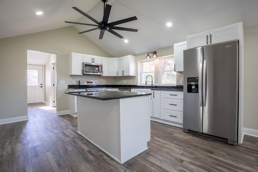 171 Hicks Hollow Road Trenton, GA 30752 - Photo 5 of 22 Kitchen