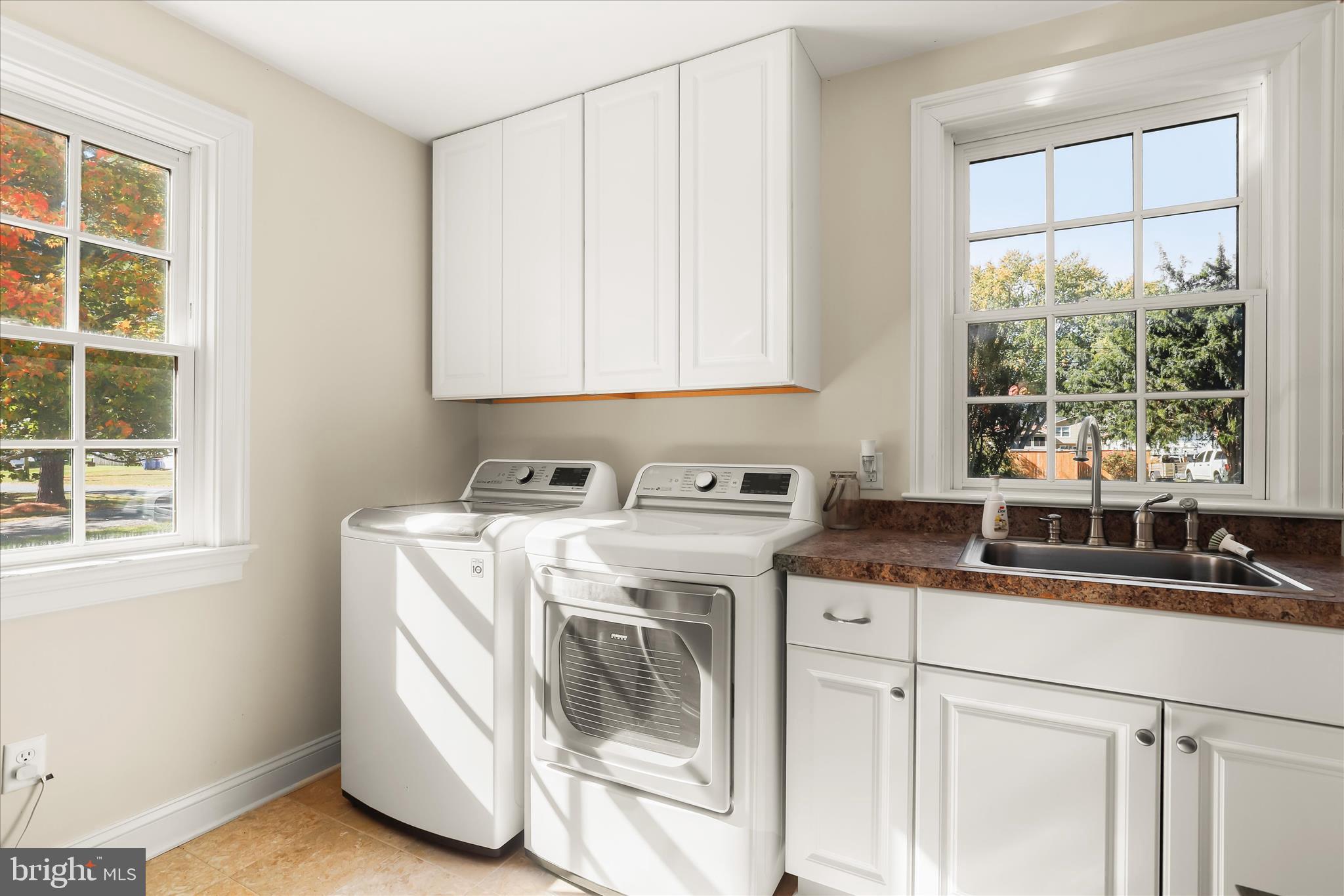 122 Queen Anne Road Stevensville, MD 21666 - Photo 42 of 100 Utility Sink and Cabinetry Laundry