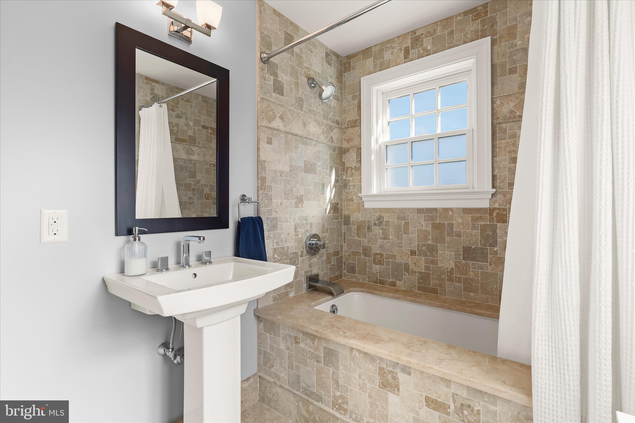 122 Queen Anne Road Stevensville, MD 21666 - Photo 48 of 100 Upgraded Upper LVL Hall Bath