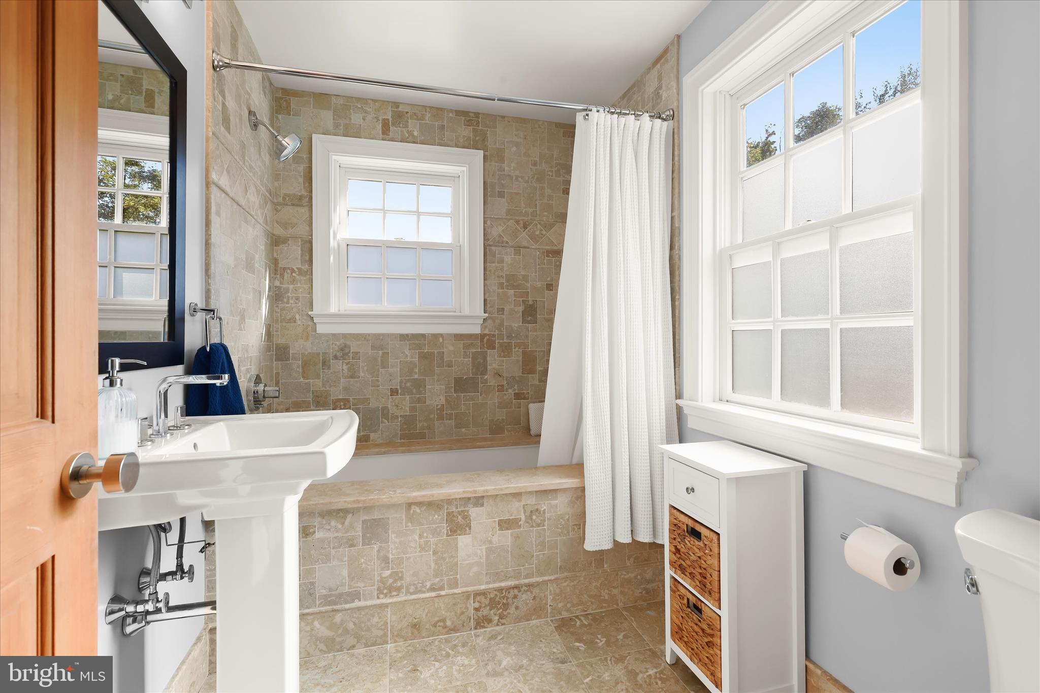 122 Queen Anne Road Stevensville, MD 21666 - Photo 49 of 100 Upgraded Upper LVL Hall Bath