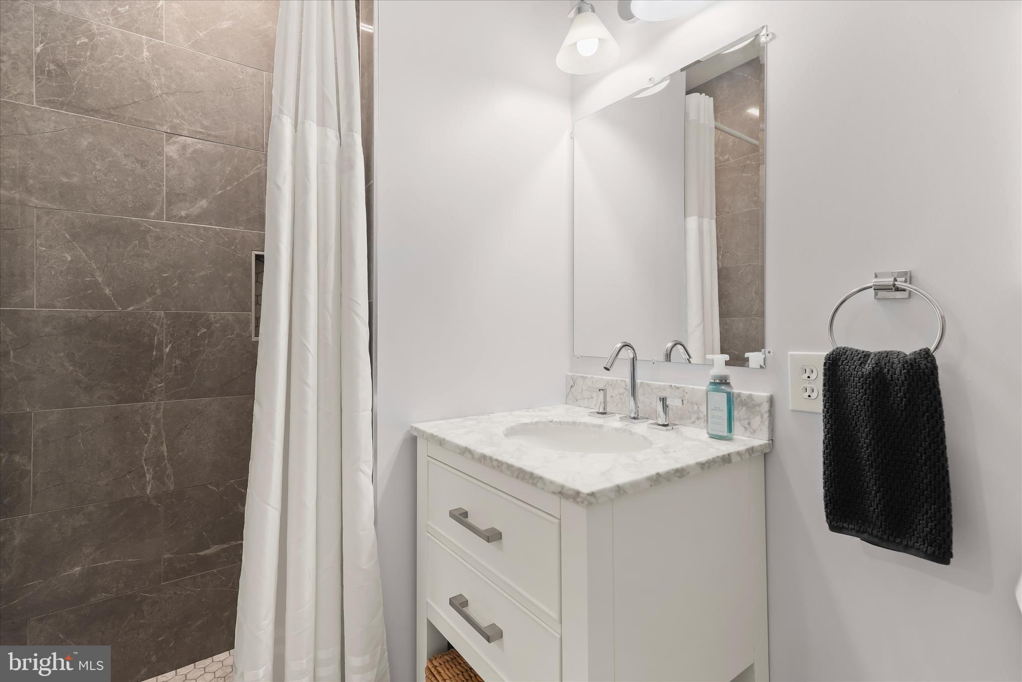 122 Queen Anne Road Stevensville, MD 21666 - Photo 74 of 100 Bathroom 3