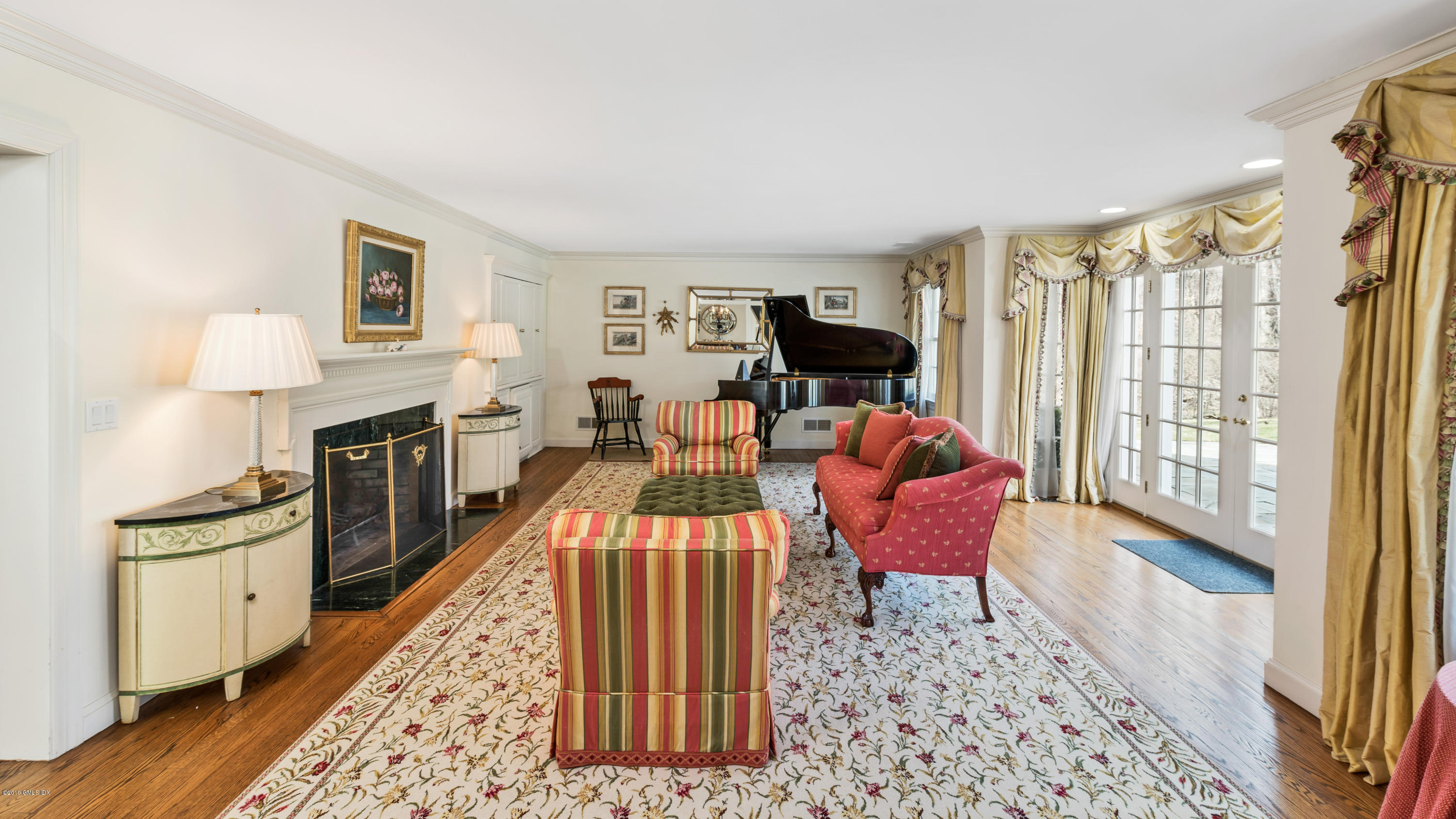 99 Hunting Ridge Road Greenwich, CT 06831 - Photo 11 of 32 10. living room