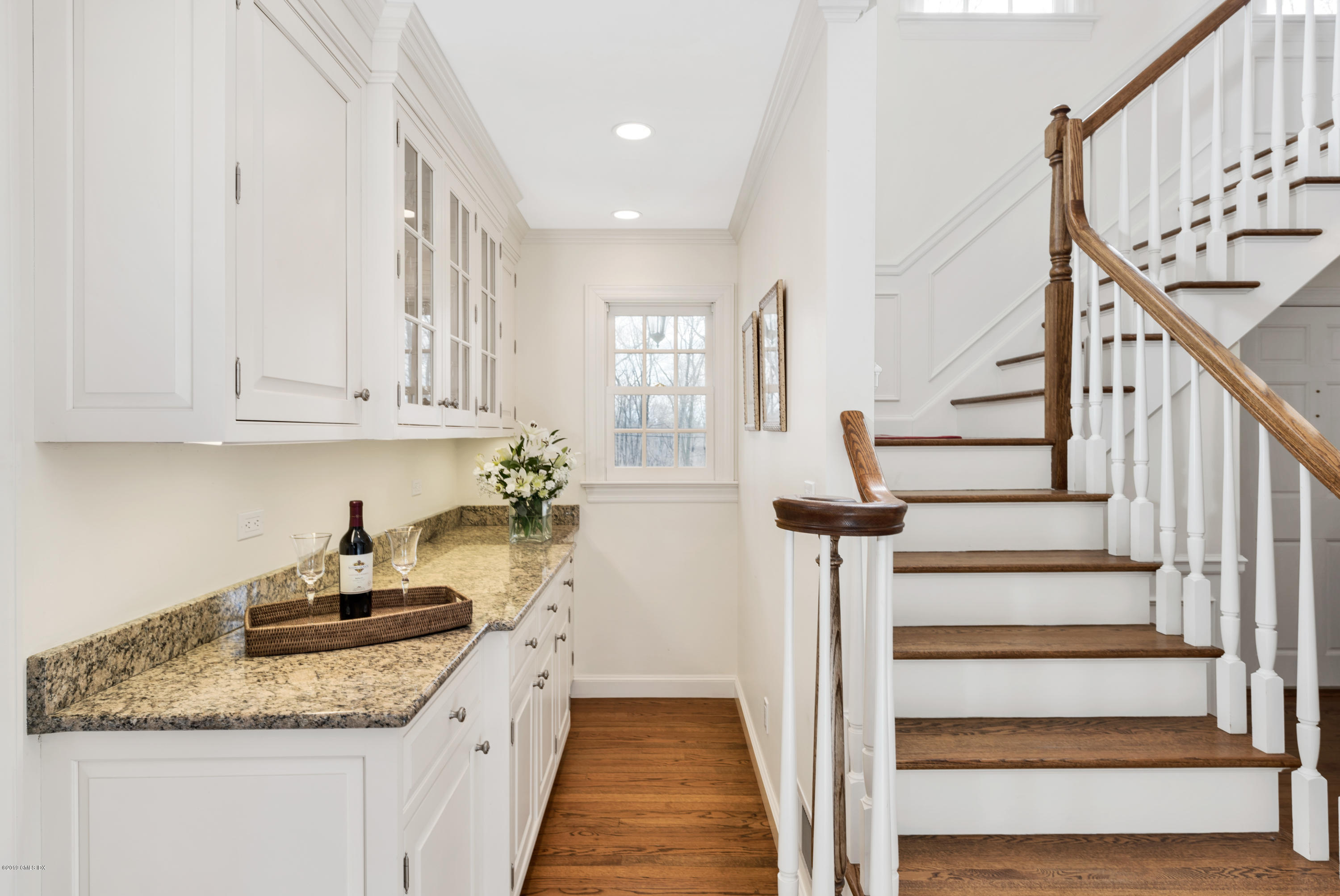 99 Hunting Ridge Road Greenwich, CT 06831 - Photo 12 of 32 10.5 butlers pantry