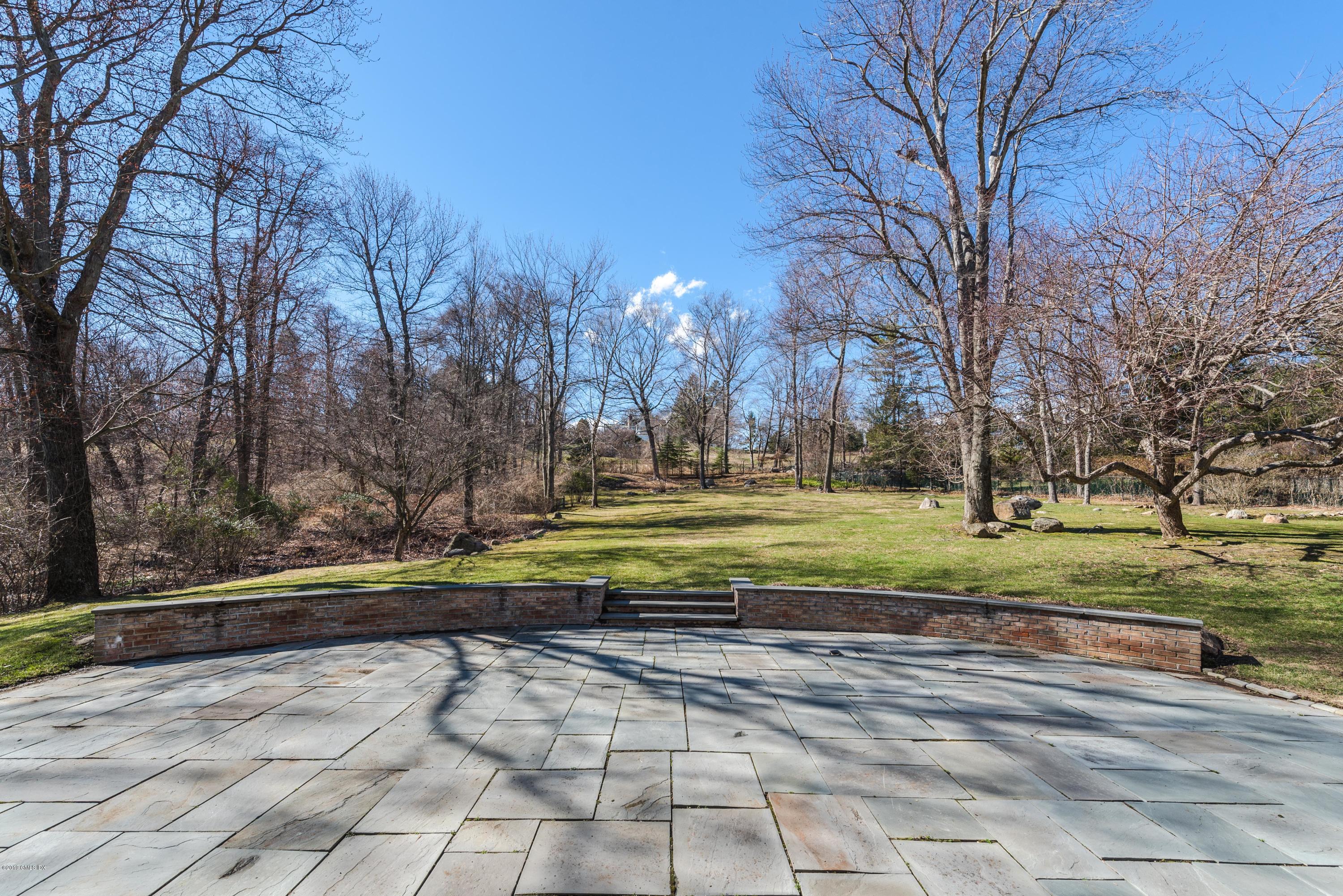99 Hunting Ridge Road Greenwich, CT 06831 - Photo 31 of 32 26. terrace