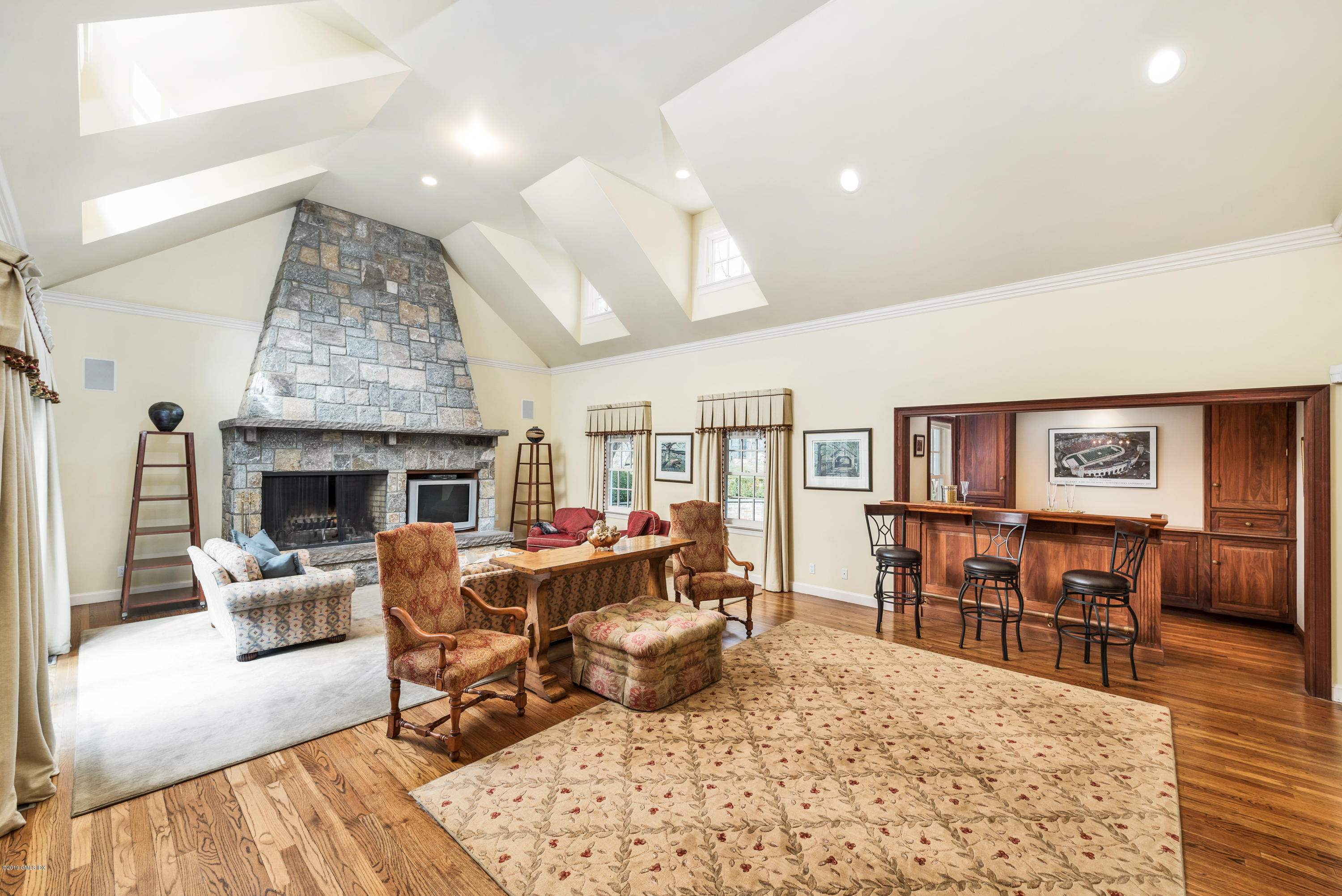 99 Hunting Ridge Road Greenwich, CT 06831 - Photo 8 of 32 7. family room