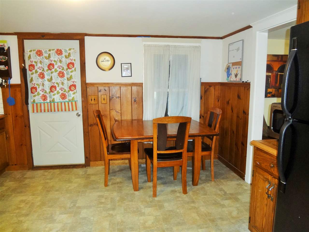 181 Chestnut Hill Road Rochester, NH 03867 - Photo 3 of 26