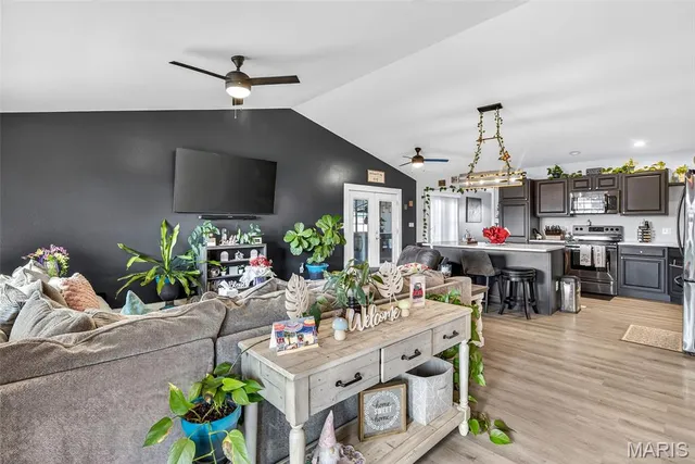 $359,900 | 50 Swan Lane, Farmington, MO 63640