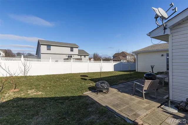 $359,900 | 50 Swan Lane, Farmington, MO 63640