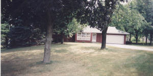 204 Dempster Road Rockford, IL 61108 - Photo 2 of 5 Gallery Image 2