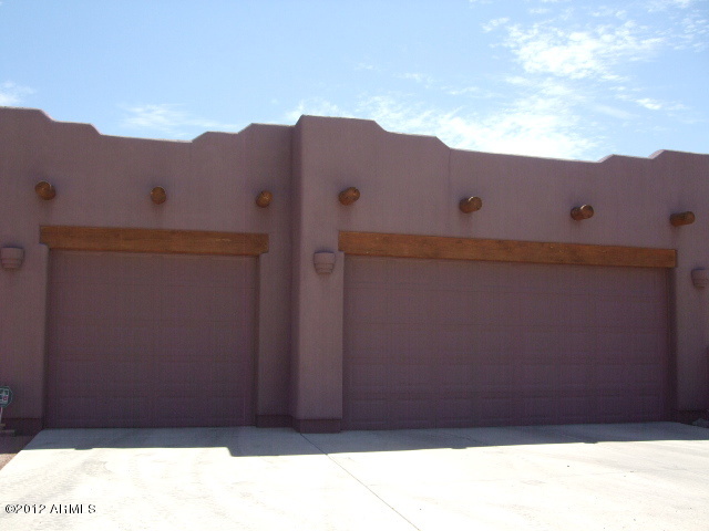 3 CAR GARAGE
