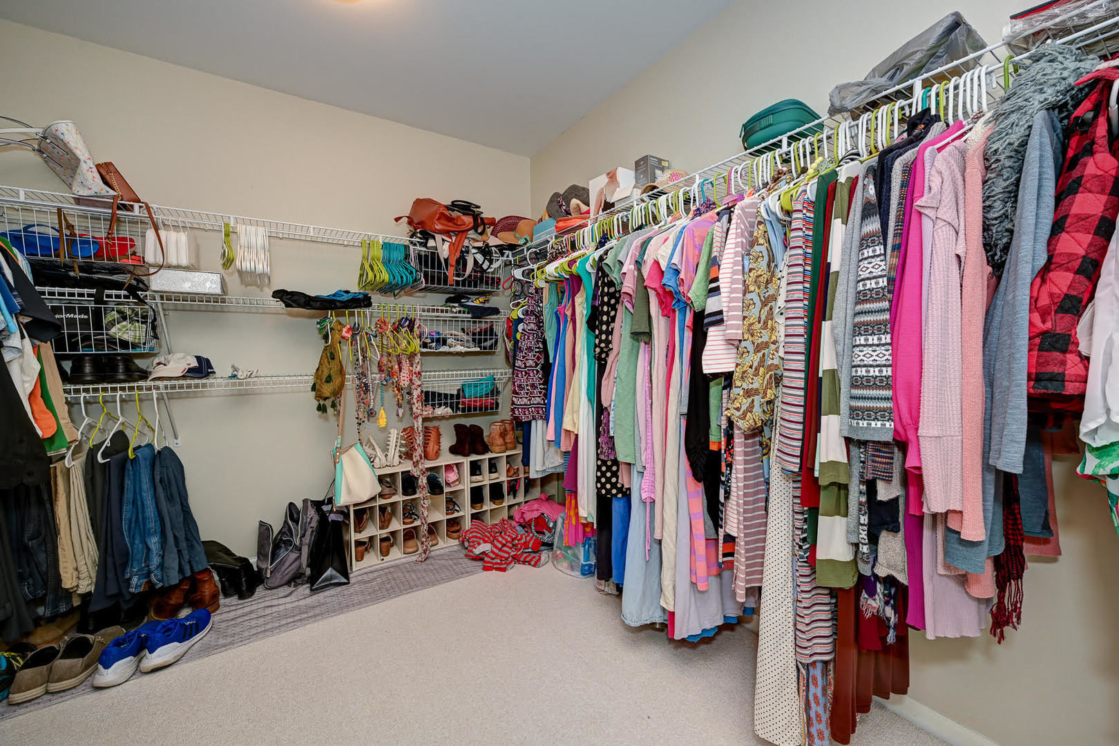 2136 Yale Circle Hoffman Estates, IL 60192 - Photo 10 of 20