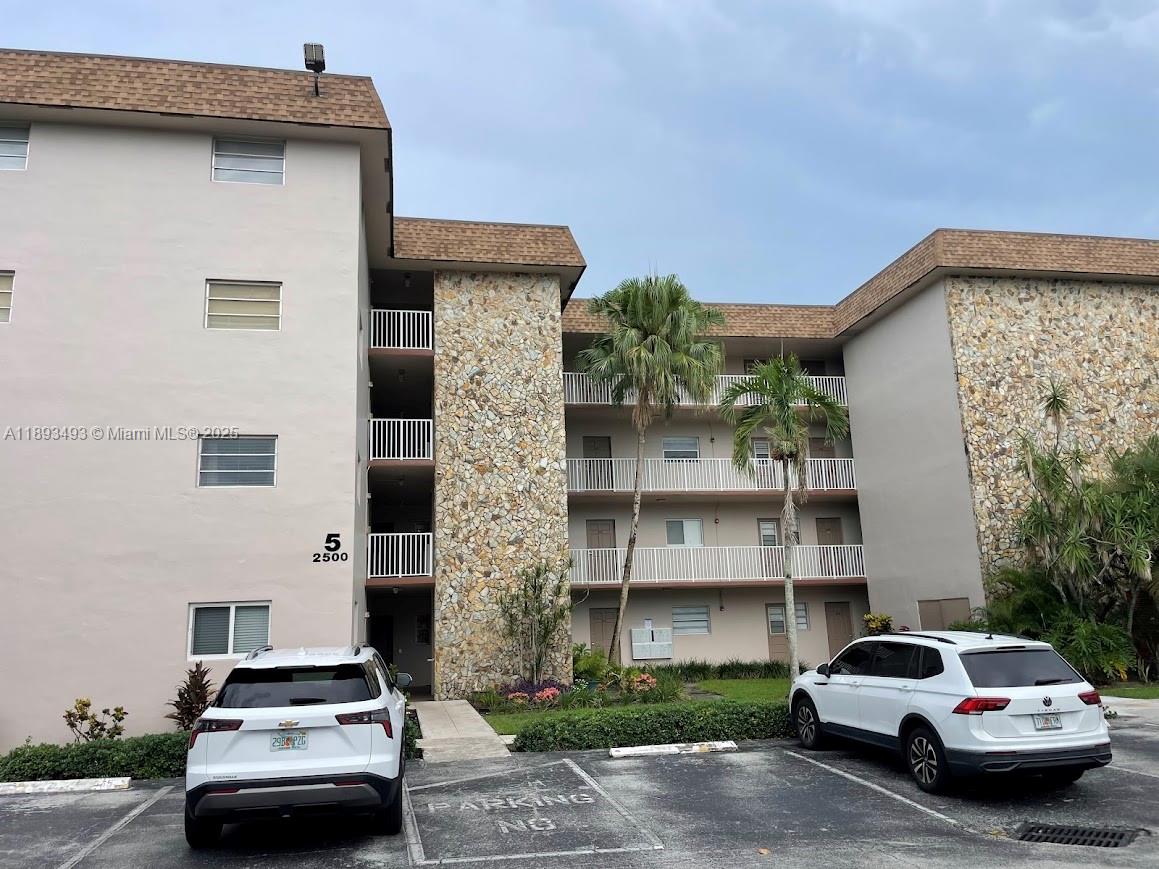 2500 Southwest 81st Avenue, Unit 102 Davie, FL 33324 - Photo 1 of 5