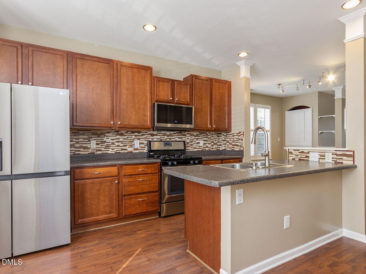 8450 Central Drive Raleigh, NC 27613 - Photo 13 of 35 009-1280x960-photo