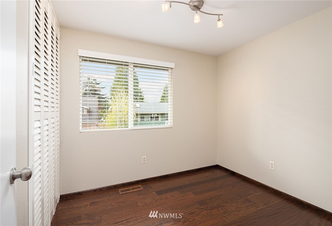 15602 118th Place Northeast Bothell, WA 98011 - Photo 15 of 25 Gallery Image 15