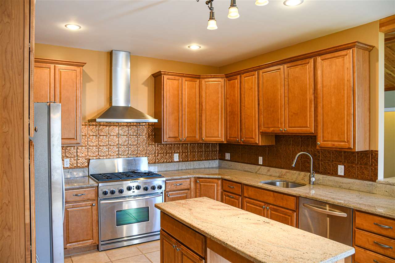 118 Whitefield Road Bethlehem, NH 03574 - Photo 5 of 36