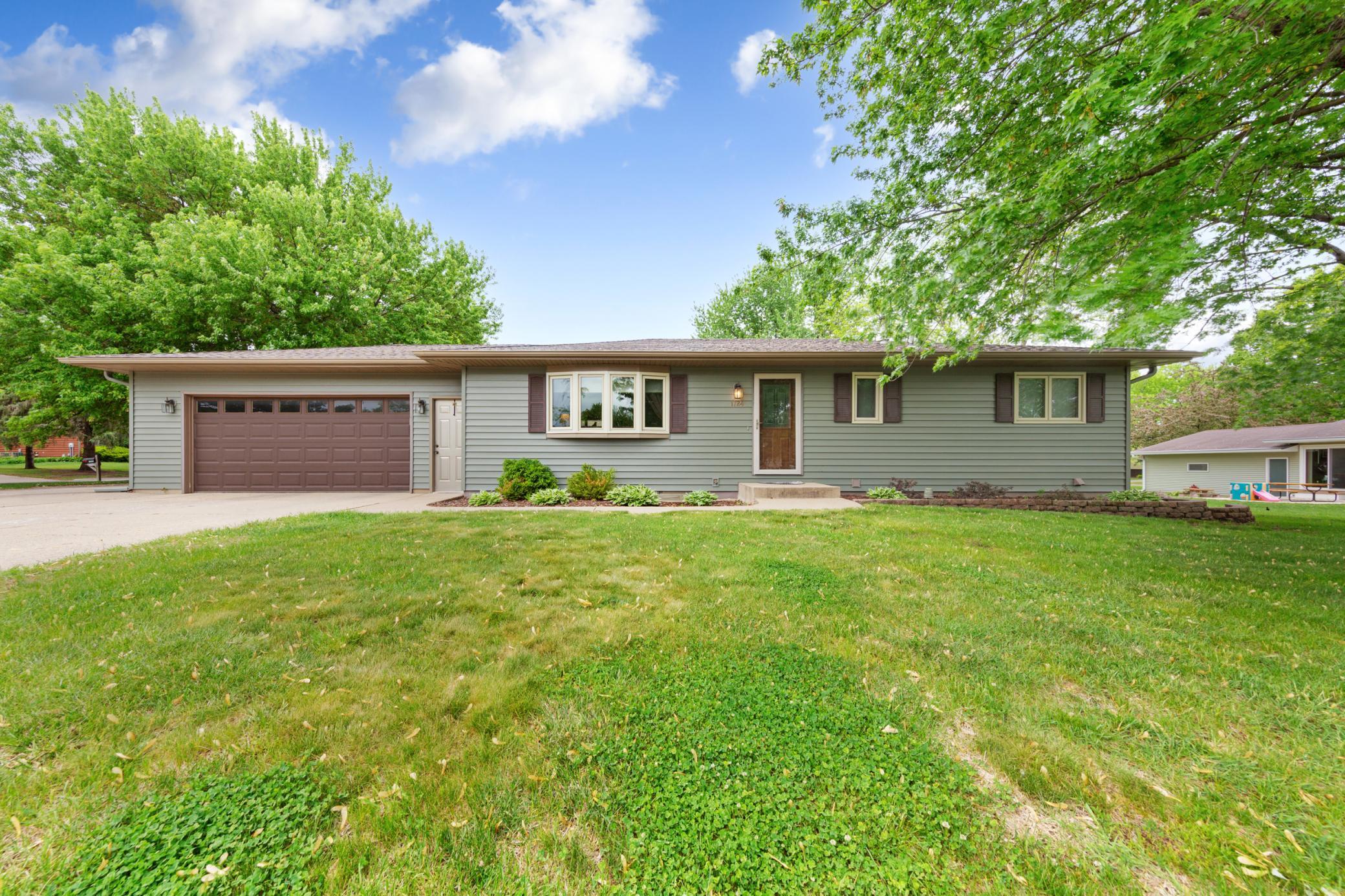 1724 Prairie Avenue Southwest Faribault, MN 55021 - Photo 3 of 34