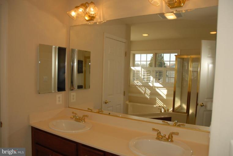 2519 Howard Grove Road Davidsonville, MD 21035 - Photo 13 of 19 Master Bath
